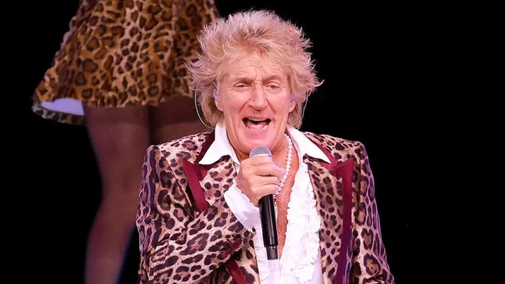 Rod Stewart cancels Las Vegas concert hours before showtime on doctor’s orders