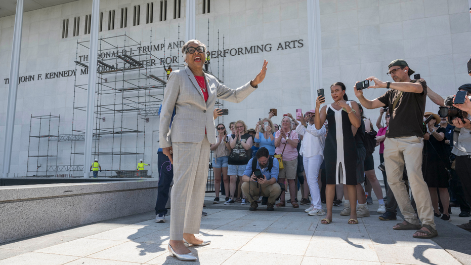 Joyce-Beatty-Kennedy-Center