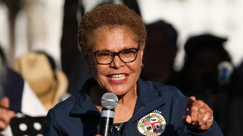 los-angeles-mayor-karen-bass-speaking