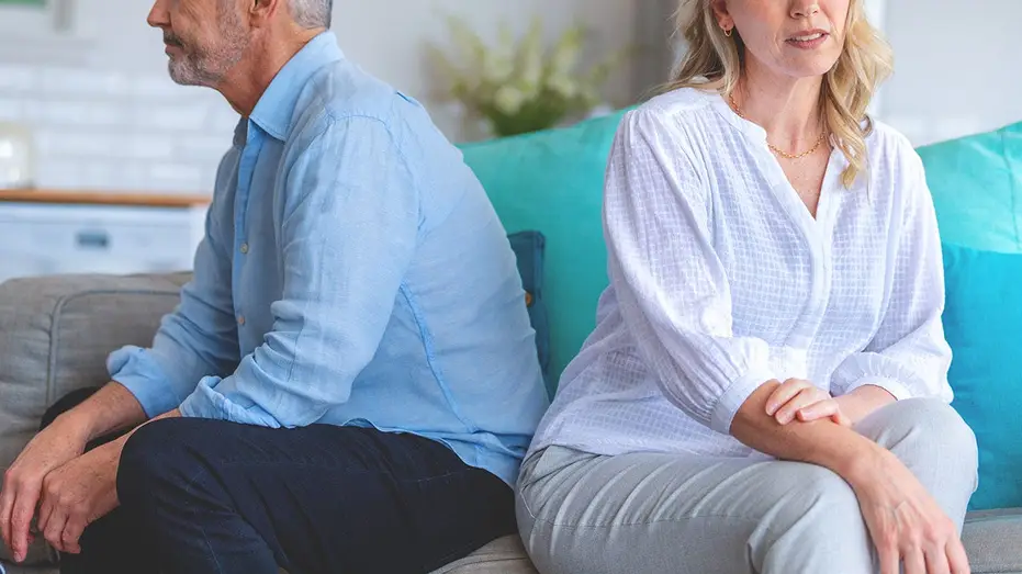 mature-couple-fighting-sofa-fox-news-001