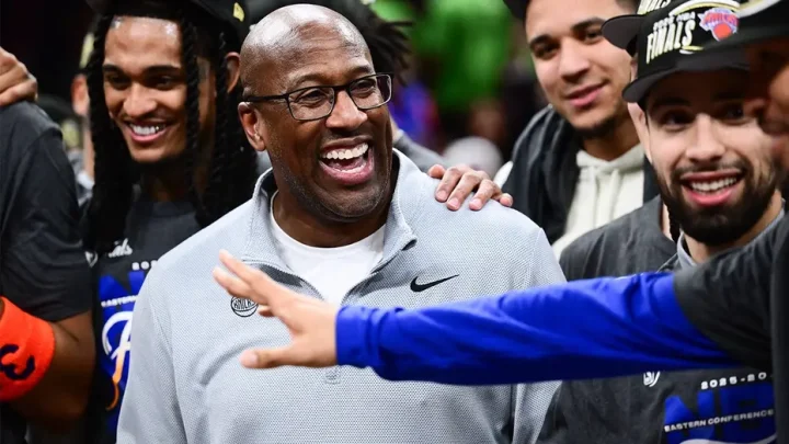 Mike Brown sports ’10 Weeks’ shirt for Knicks’ championship parade after James Dolan’s abstinence joke
