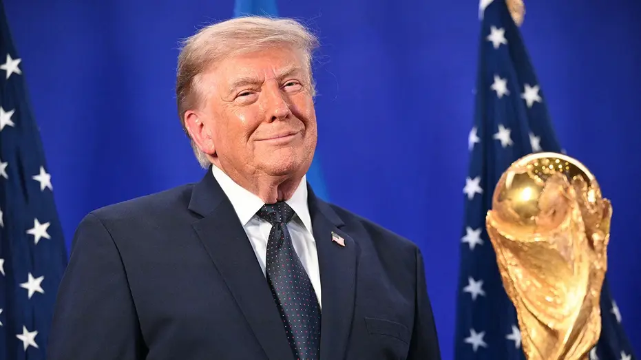 Donald-Trump-Trophy