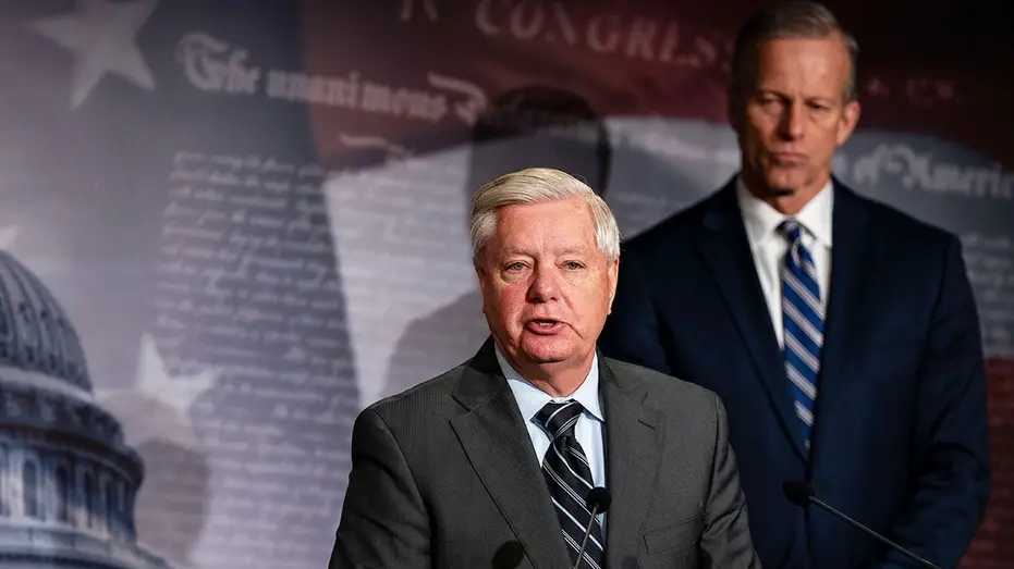 Senate-Majority-Leader-Thune-and-Graham