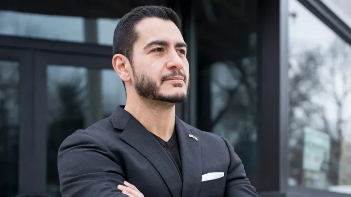 Apple, Google news algorithms suppressed negative stories on Michigan Senate hopeful El-Sayed, study says