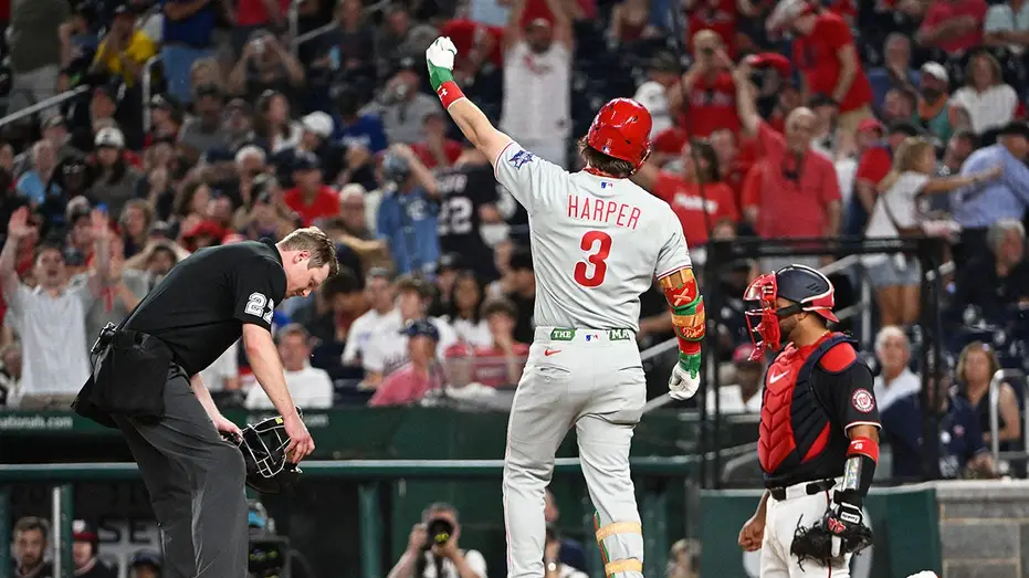 bryce-harper-phillies-home-run-fox-news-002