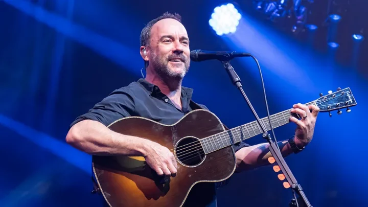 Singer Dave Matthews pauses concert to condemn ICE ‘a–holes’ for Houston death