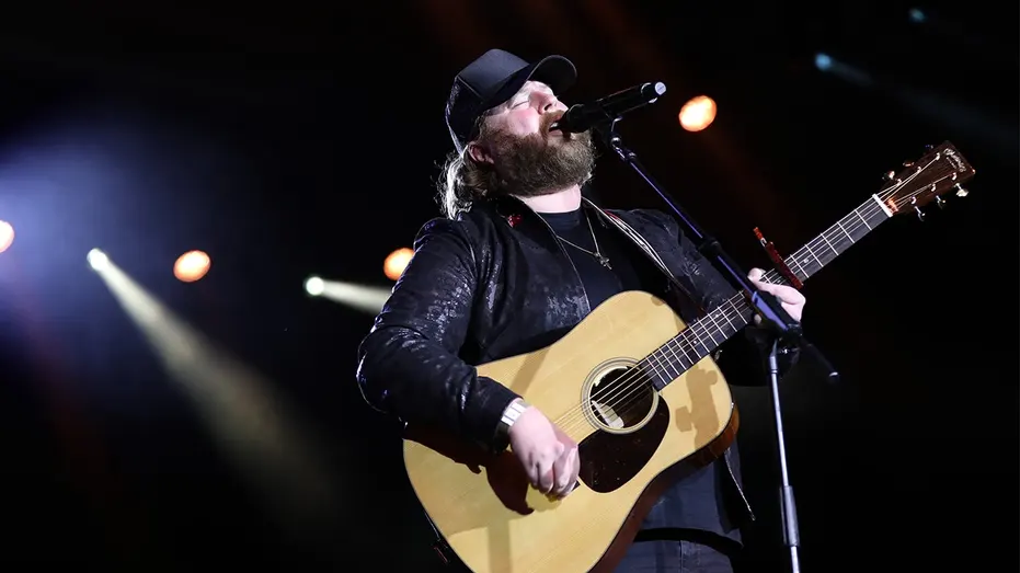 nate-smith-guitar