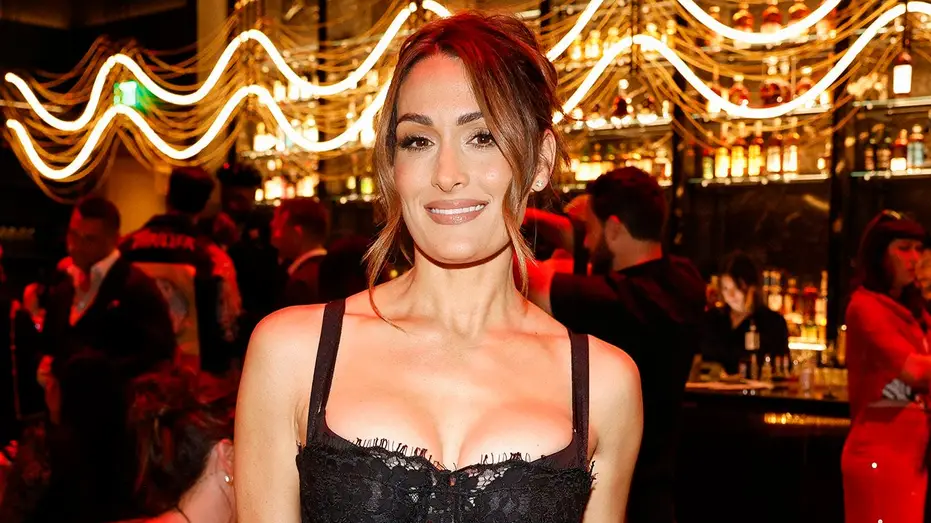 nikki-bella-rohnert-park-fox-news-001