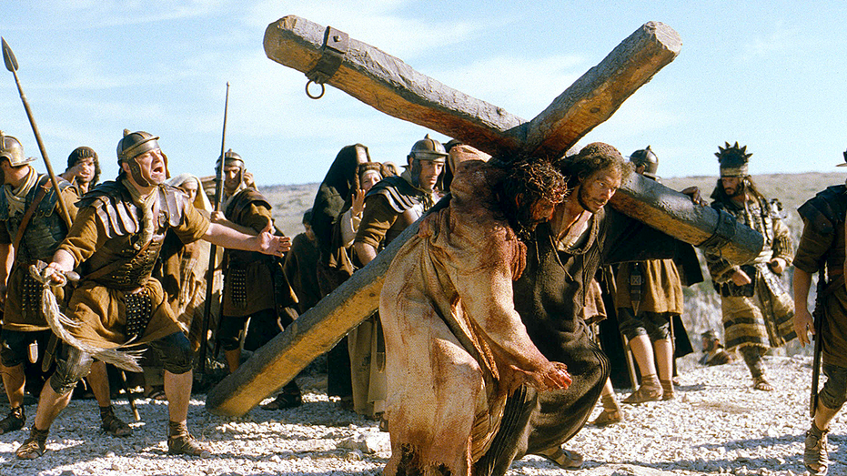 passion-christ-cross