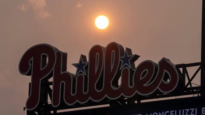 Mets and Phillies stars show concerns about playing in unhealthy air quality: ‘Not the greatest idea’
